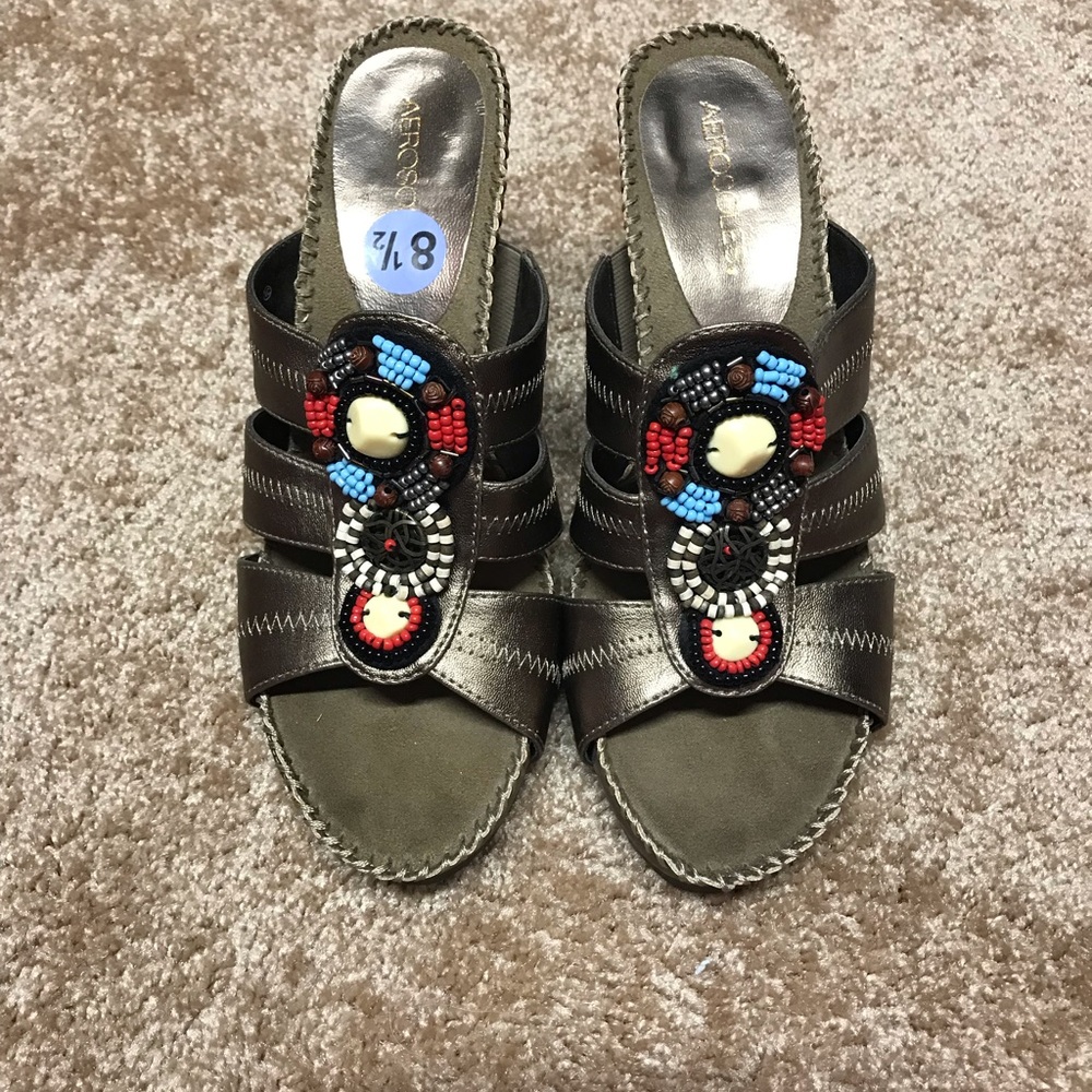 NWOT!!! Bronze Wedges